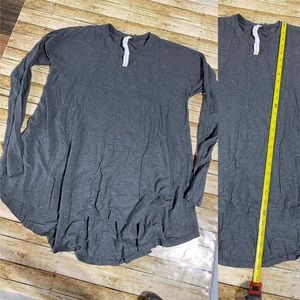 Flowy lululemon top size 8